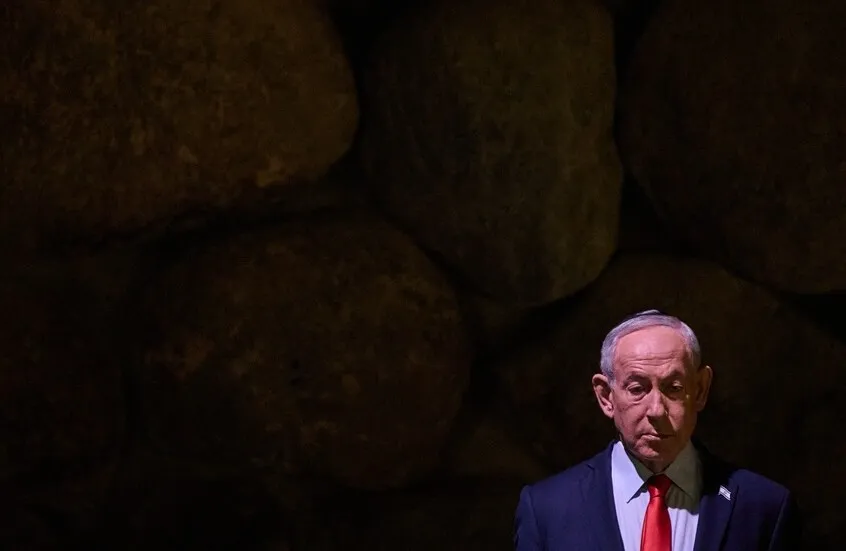 إسرائيل تُلوّح بضربات موسعة.. نتنياهو يخاطب الإيرانيين بالفارسية عبر رسالة مولدة بالذكاء الاصطناعي